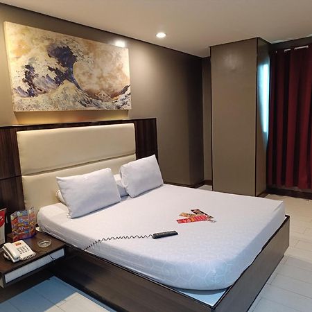 Hotel Sogo Quirino Manila Zewnętrze zdjęcie