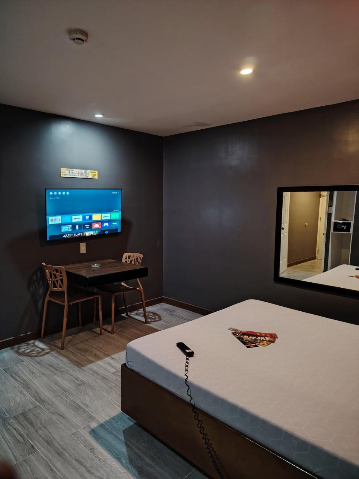Hotel Sogo Quirino Manila Zewnętrze zdjęcie