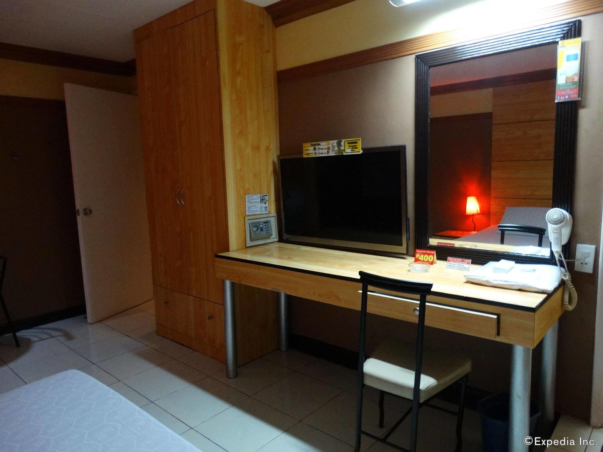 Hotel Sogo Quirino Manila Zewnętrze zdjęcie