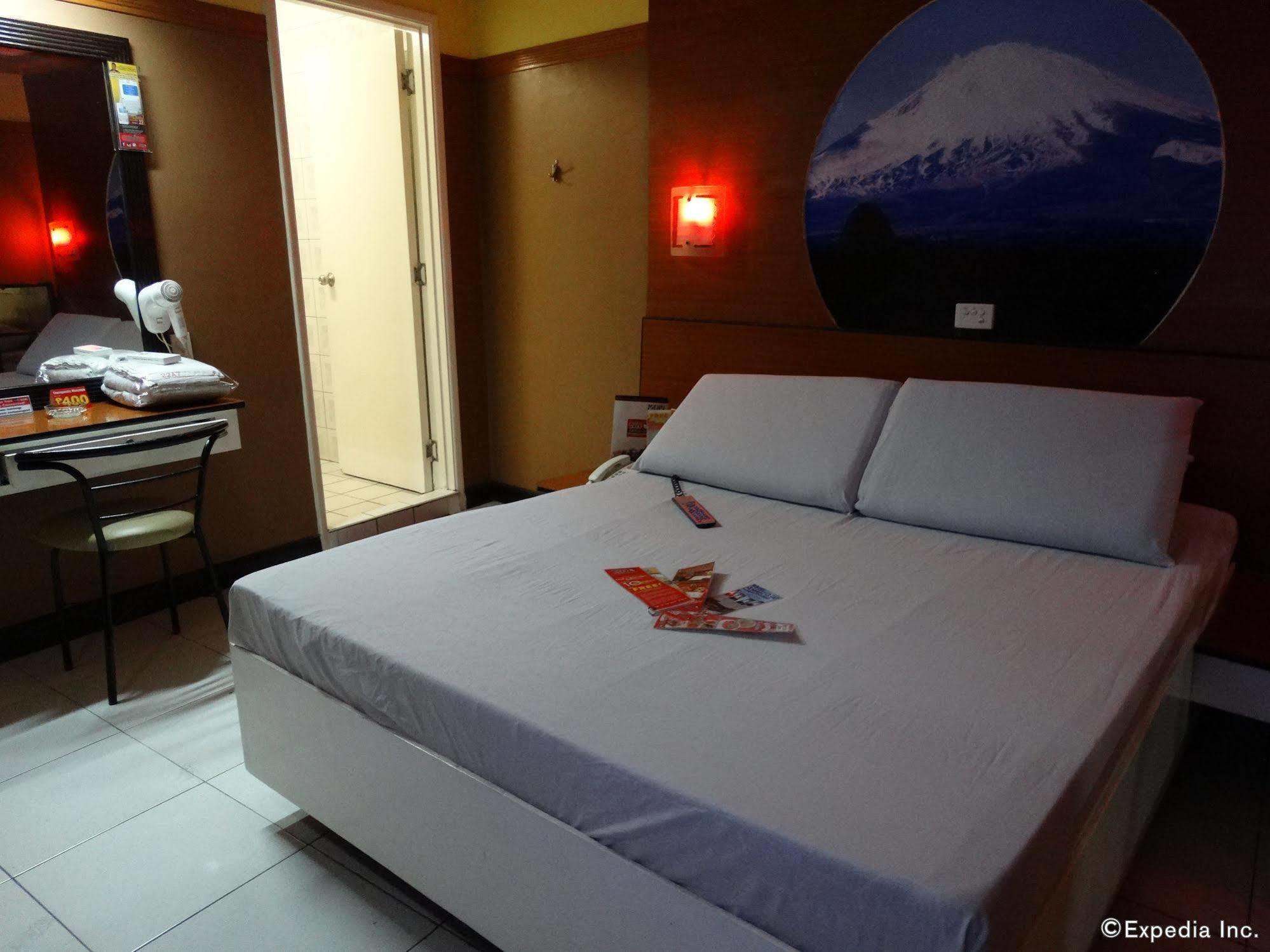 Hotel Sogo Quirino Manila Zewnętrze zdjęcie